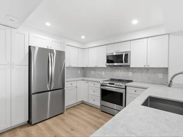 Kitchen 2