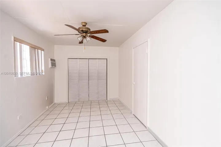 1/1 PRIVATE LIVING SUITE