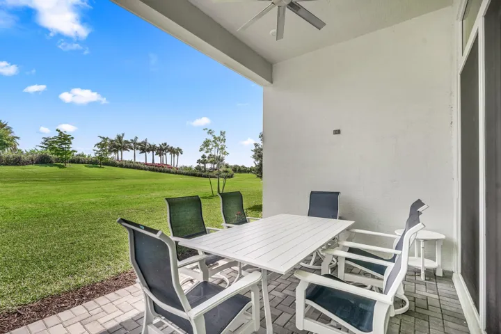 030-5105RivoAltoCircle-Westlake-FL-33470
