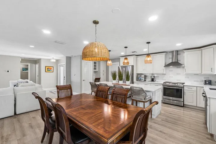 Open Kitche and Dining