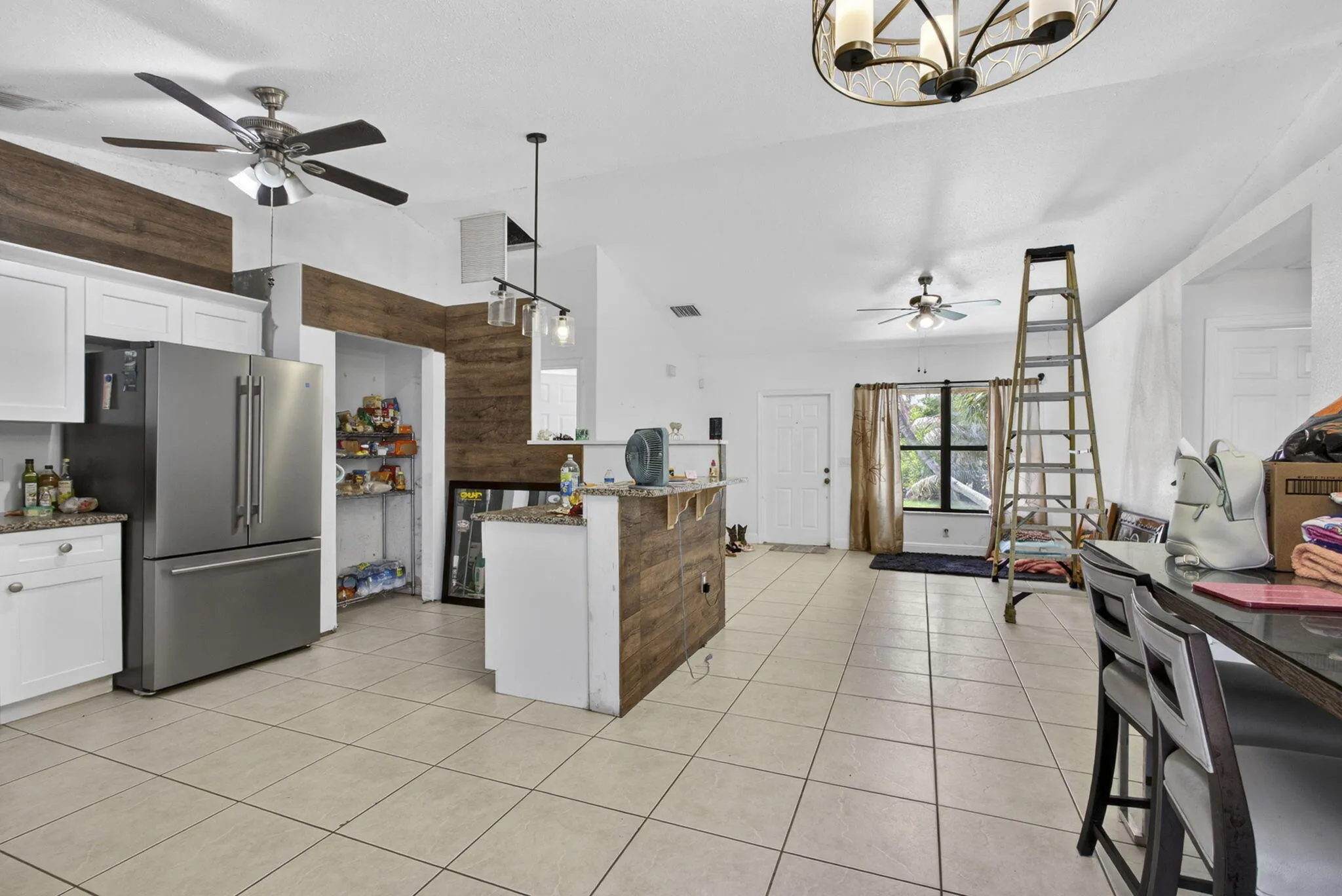 Living/Kitchen