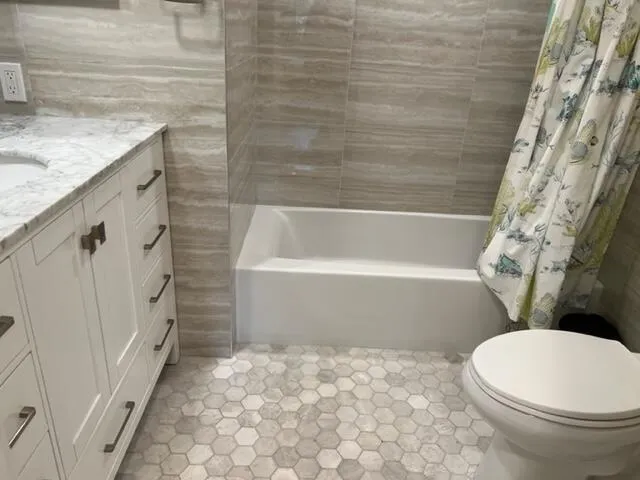 GUEST BATHROOM