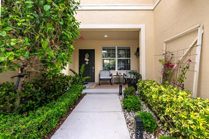 Front of house & Entrance