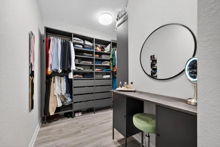 Main walk-in Closet