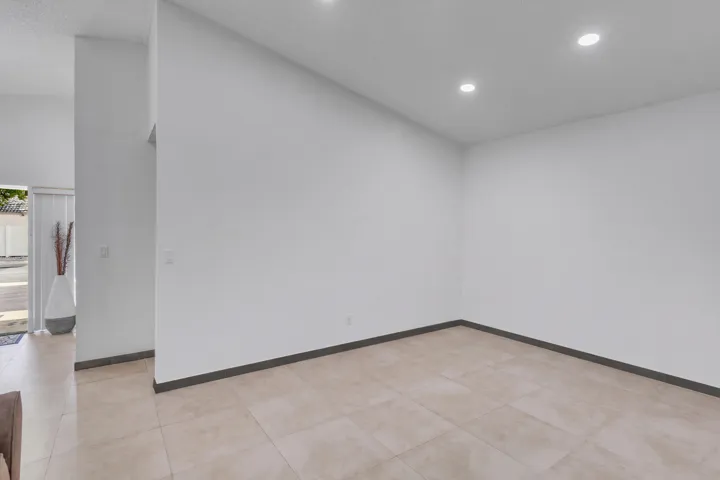 02-living-dining-area