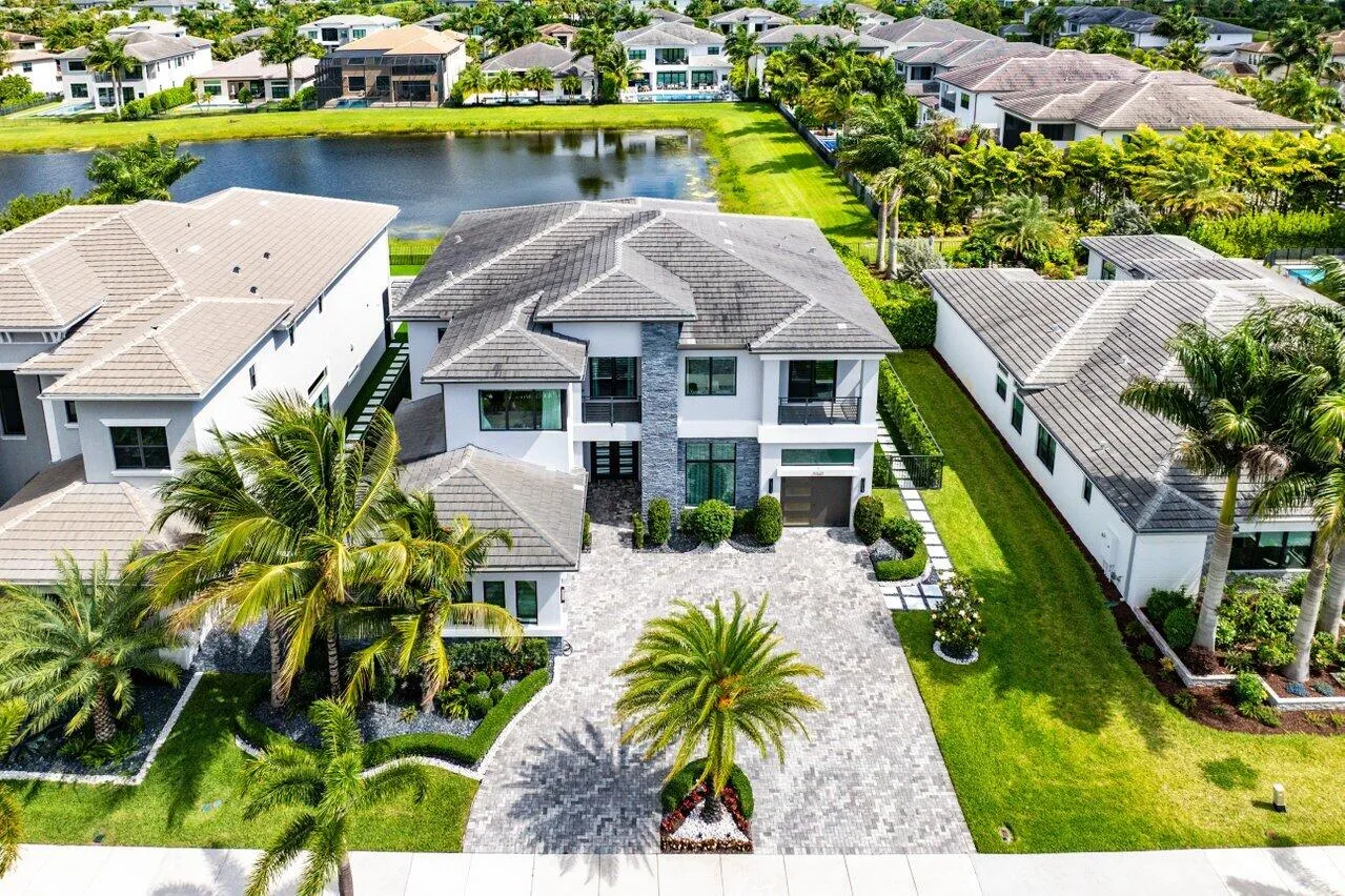 052-9625VescovatoWay-BocaRaton-FL-33496-