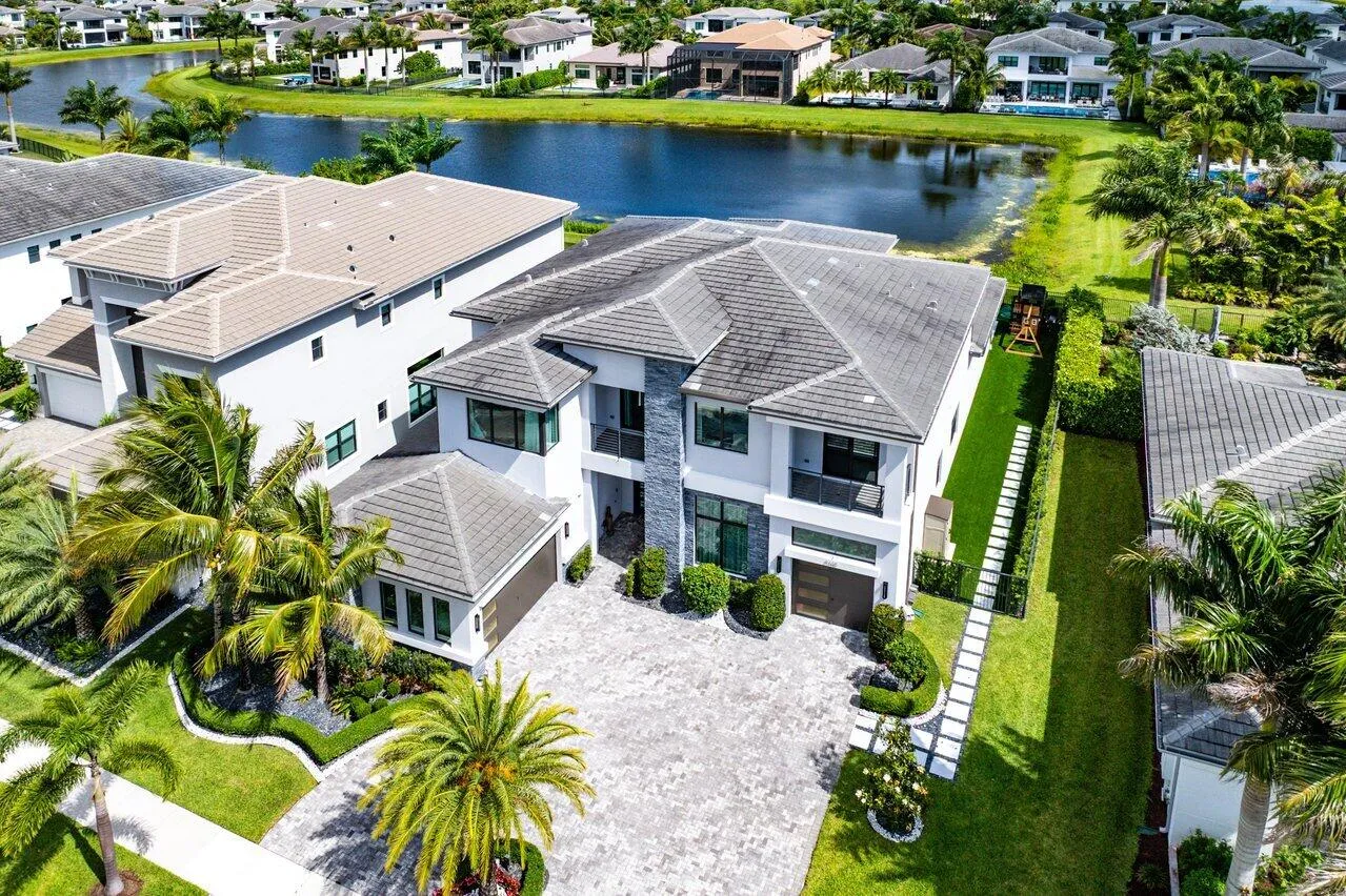 049-9625VescovatoWay-BocaRaton-FL-33496-