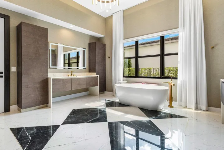 021-9625VescovatoWay-BocaRaton-FL-33496-