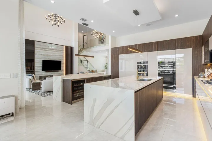012-9625VescovatoWay-BocaRaton-FL-33496-