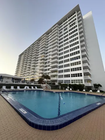 os south exterior w pool