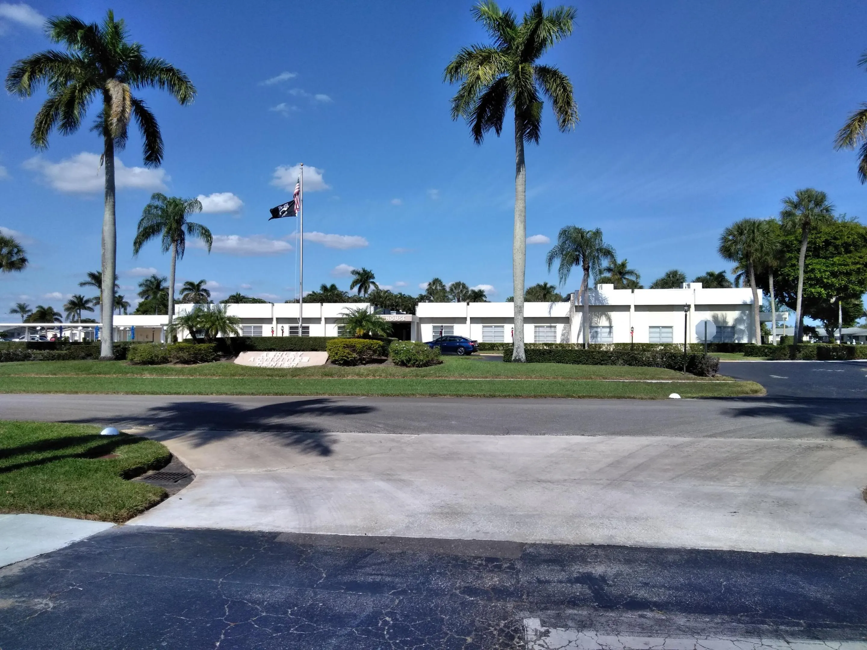 CLUBHOUSE