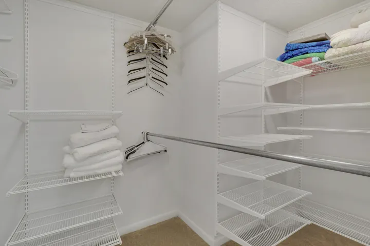 walk in closet