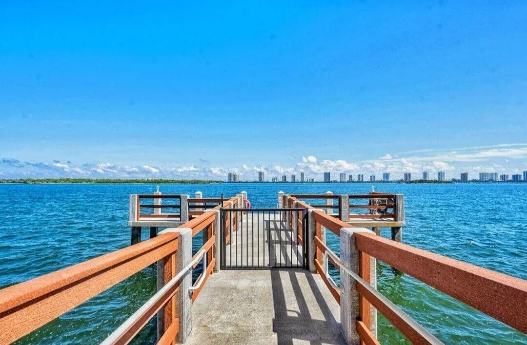 Fishing dock
