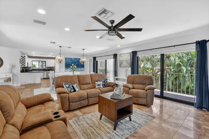 09 Living Room