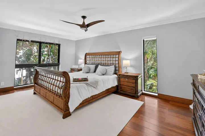 11 Primary Bedroom