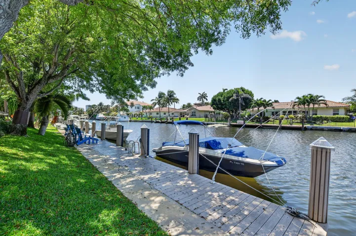 20 Dock