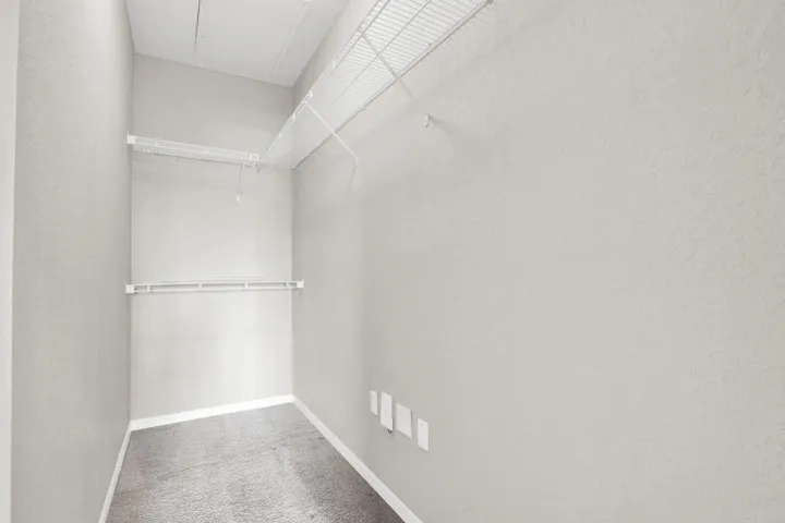 Closet n