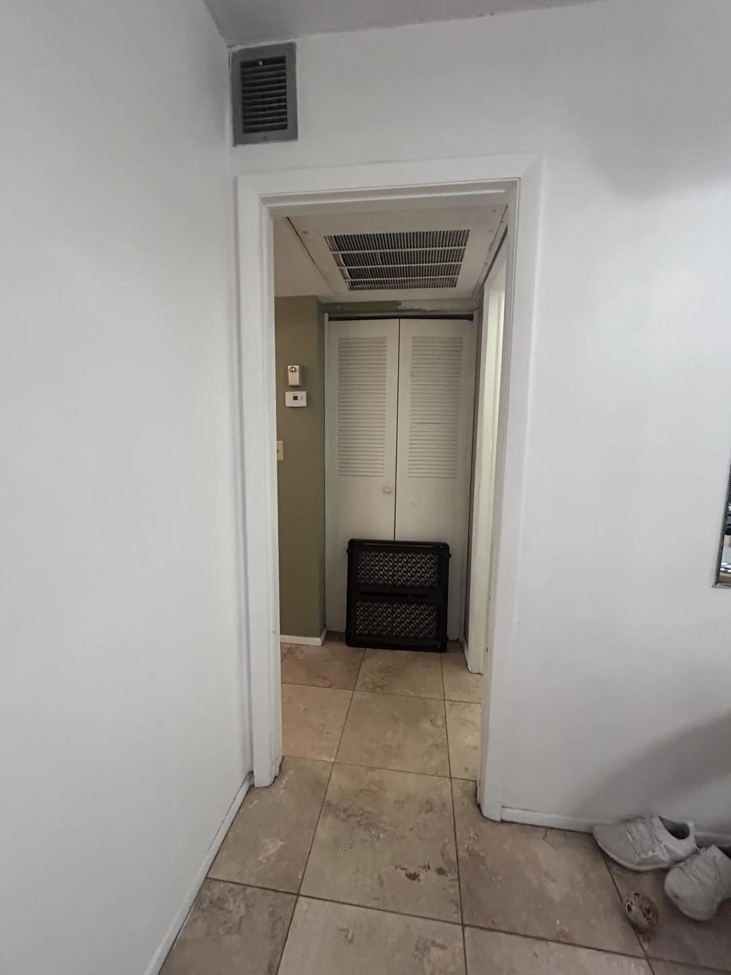 402- Hallway Entrance