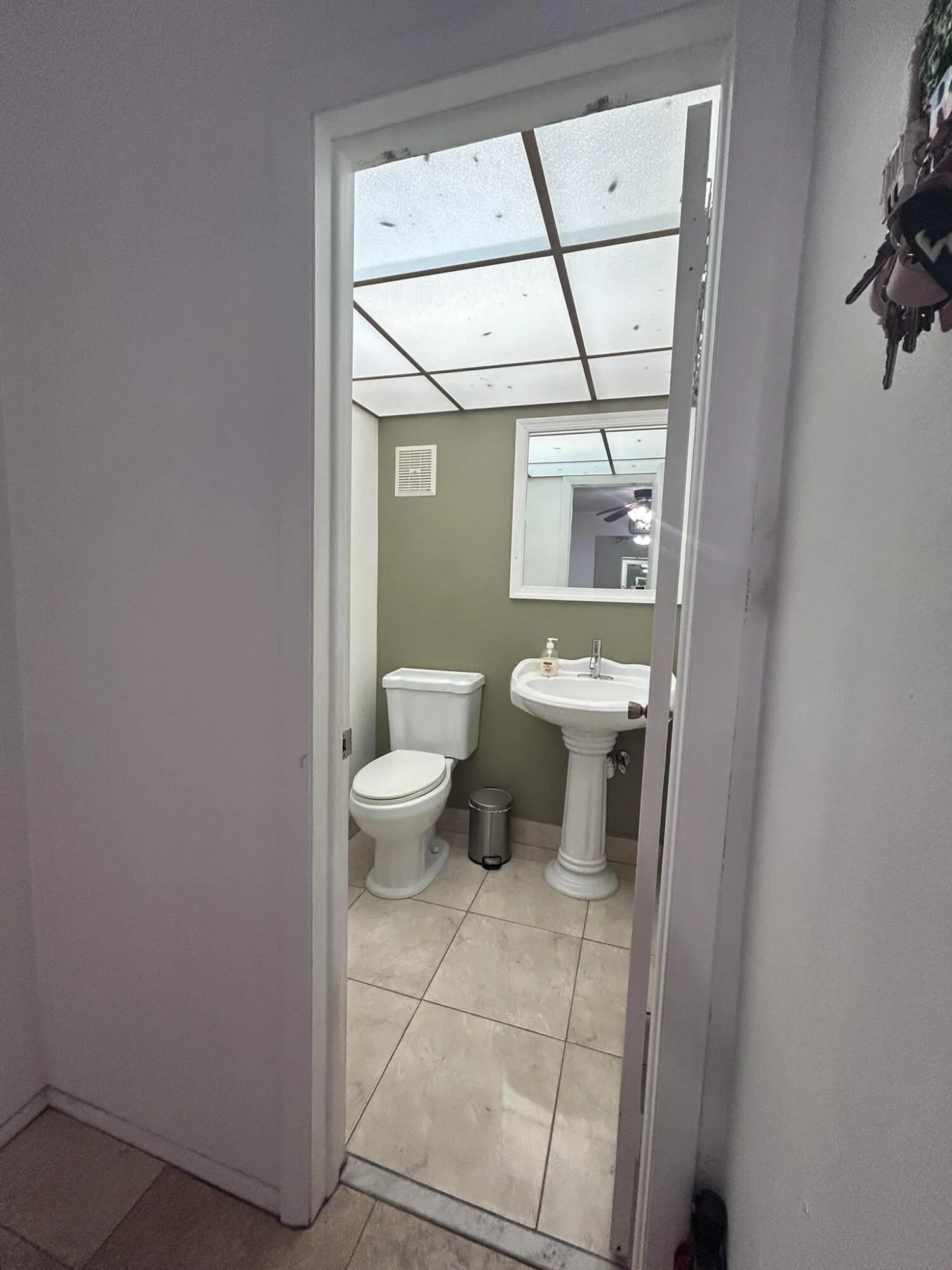 402- Guest Bathroom
