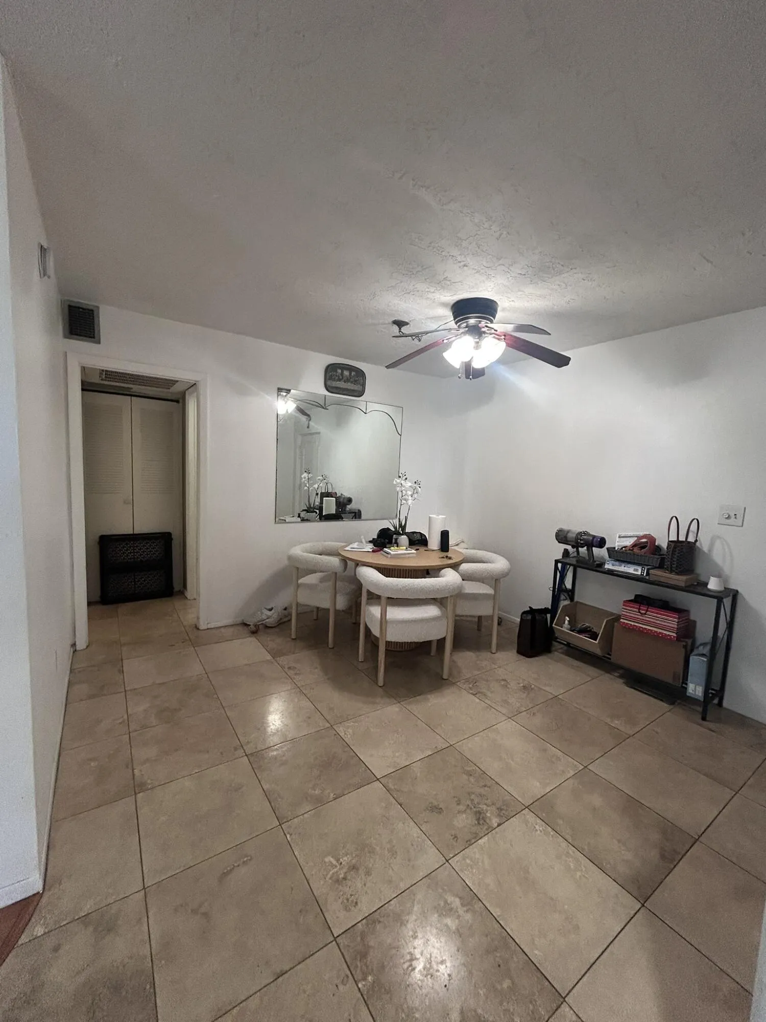 402- Dining Room 1