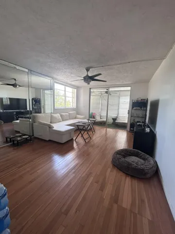 402- Living Room