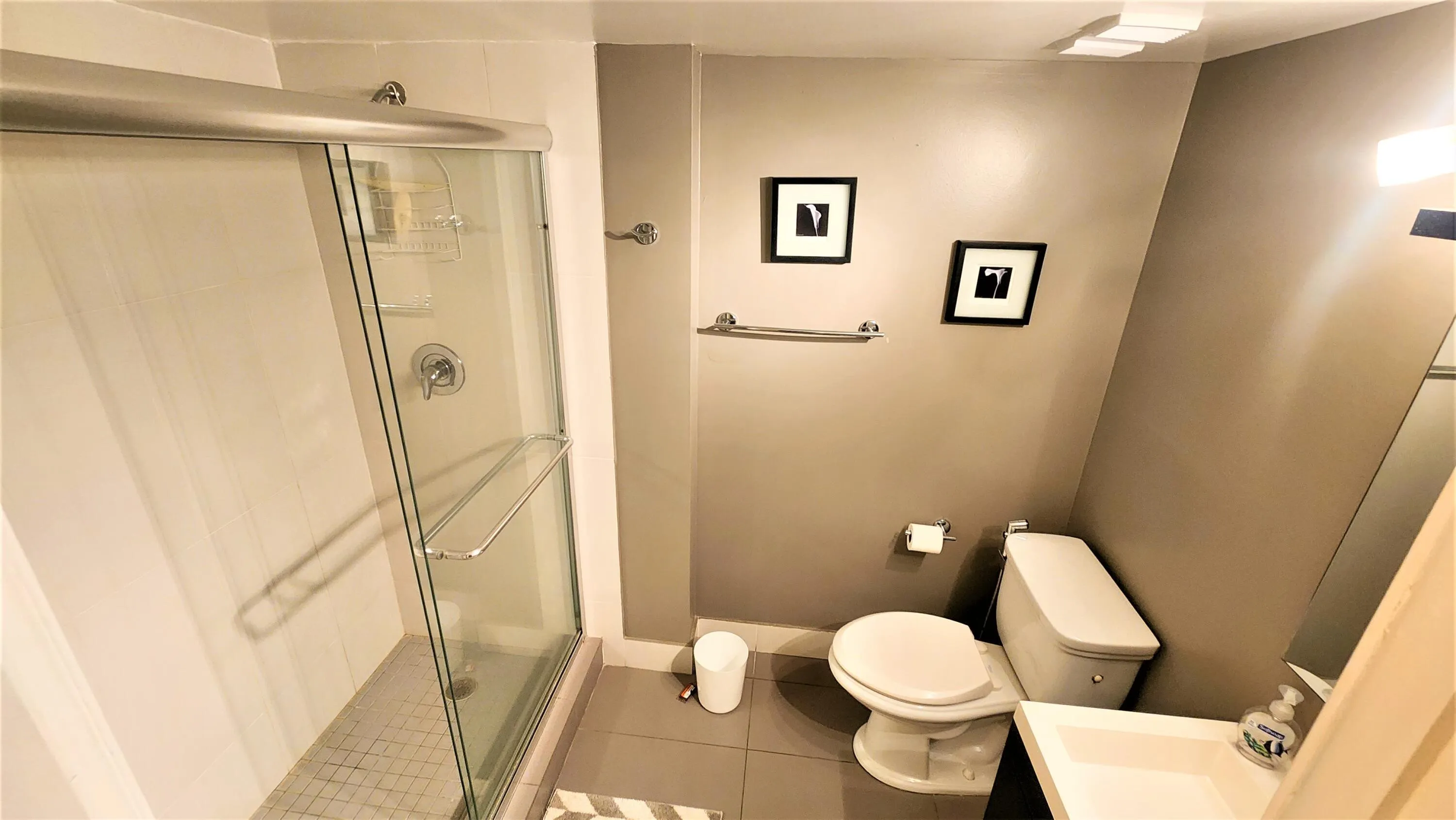 2nd bathroom