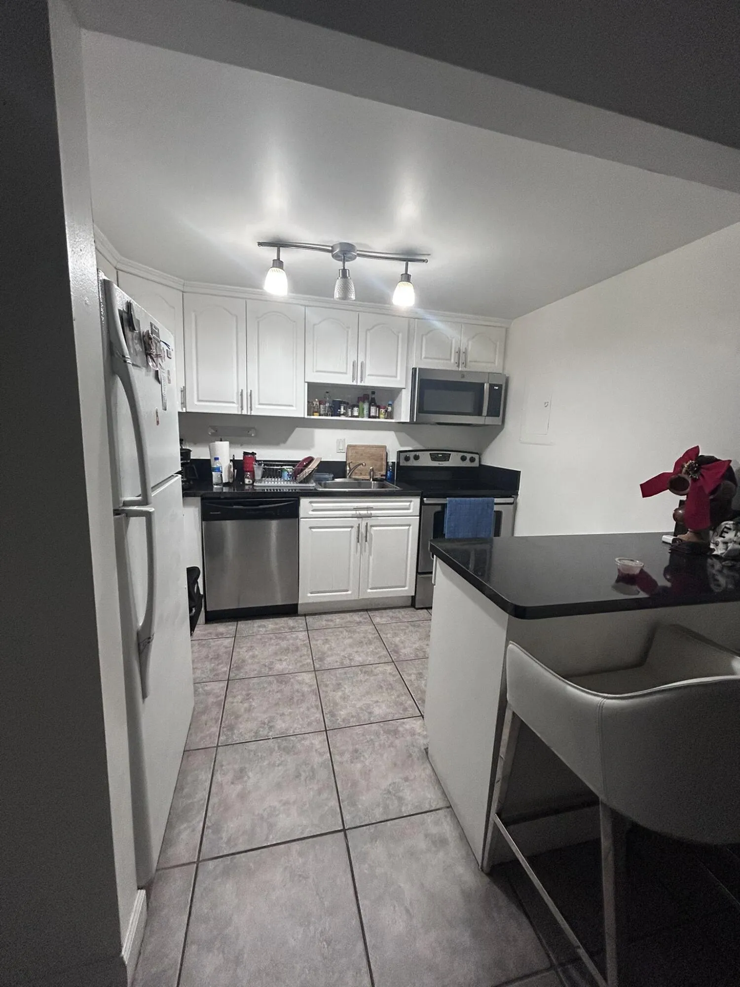 121- Kitchen