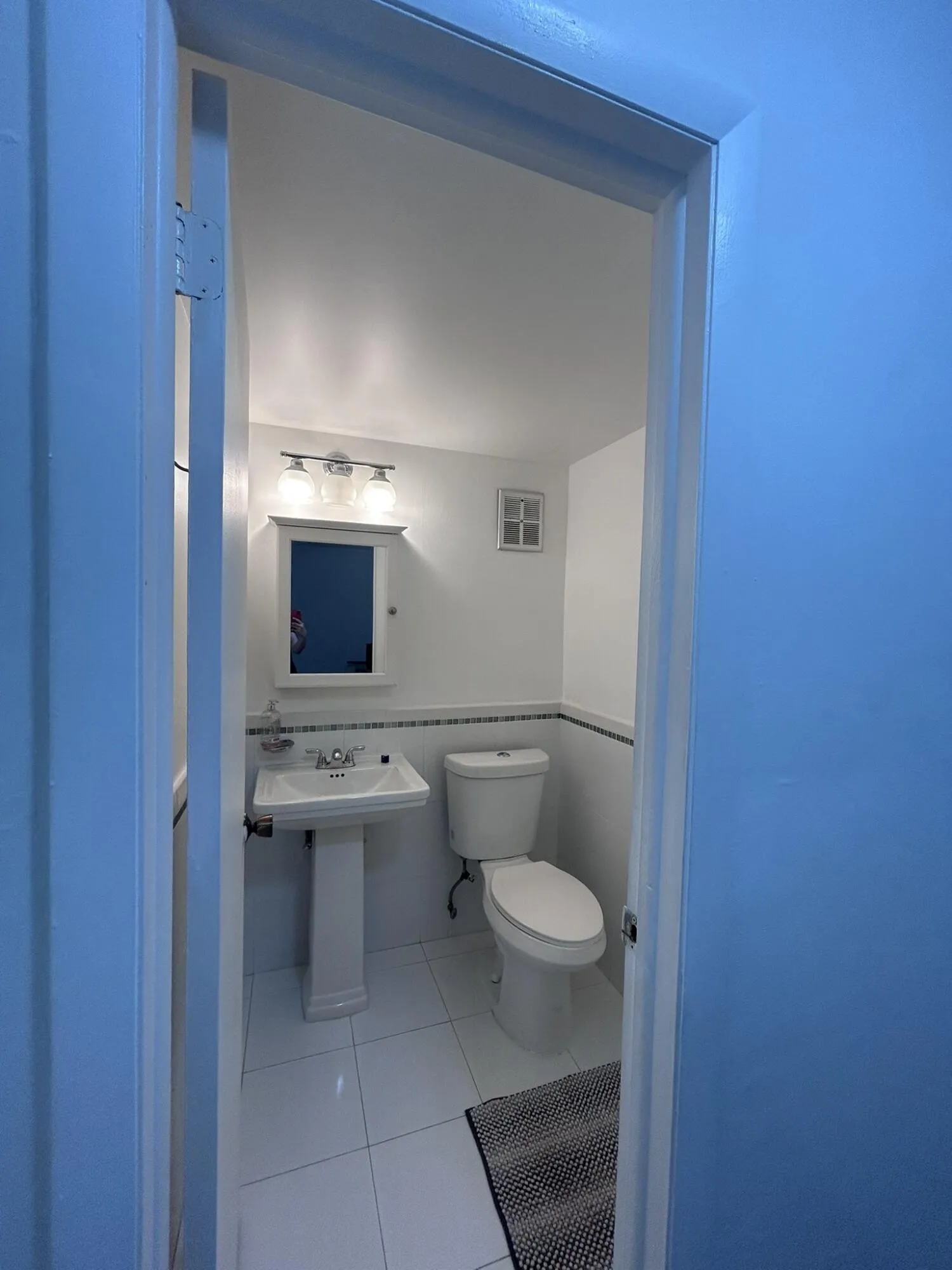 121- Guest Bathroom