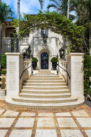 Prestigious first impression Front entrance.