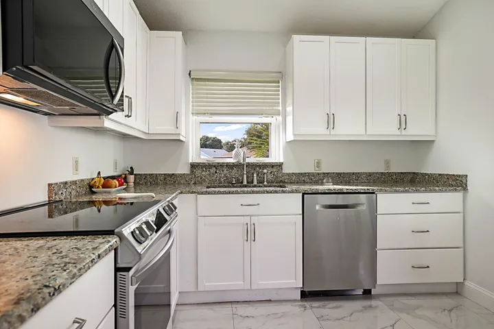 7852 Lake Champlain Court -14