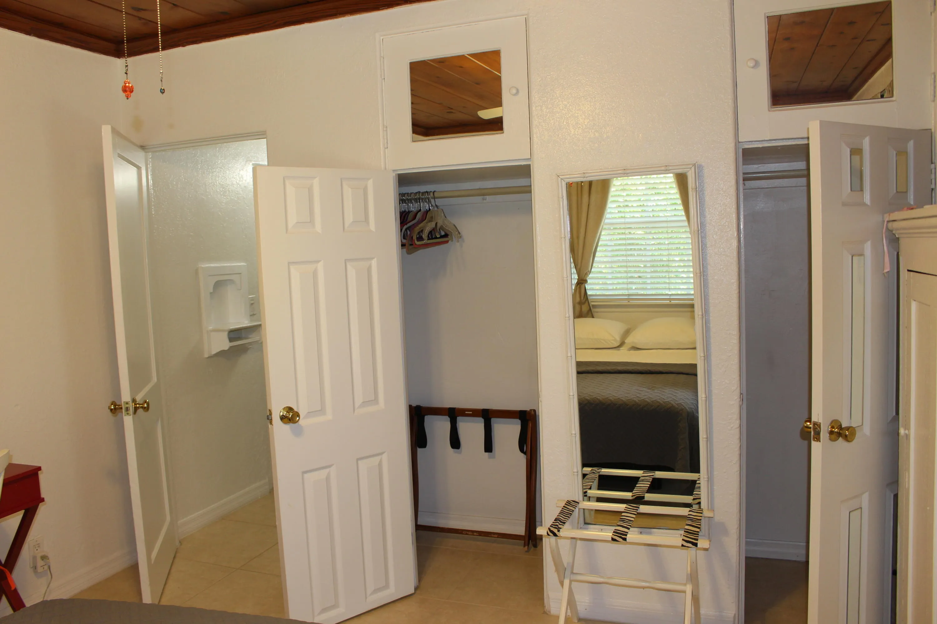 bedroom1