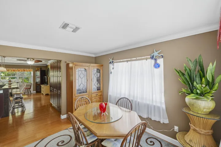 35-web-or-mls-108-carlisle-ln
