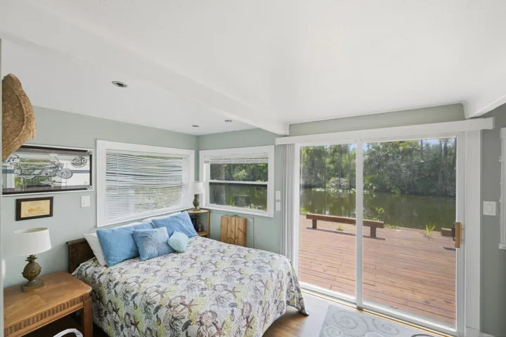 64-web-or-mls-108-carlisle-ln