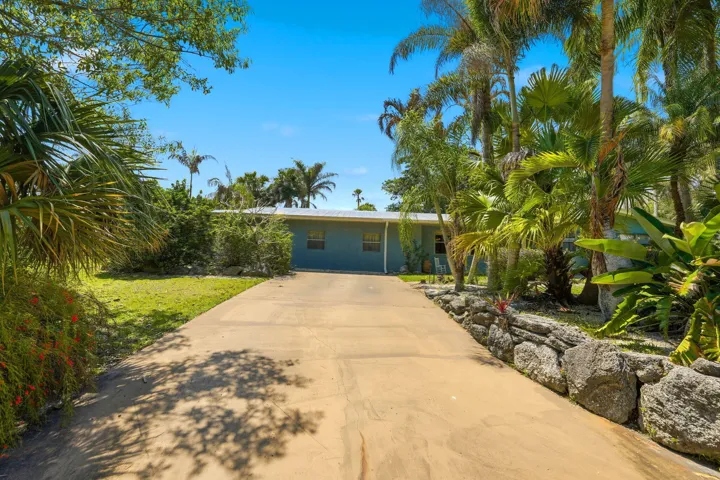 81-web-or-mls-108-carlisle-ln