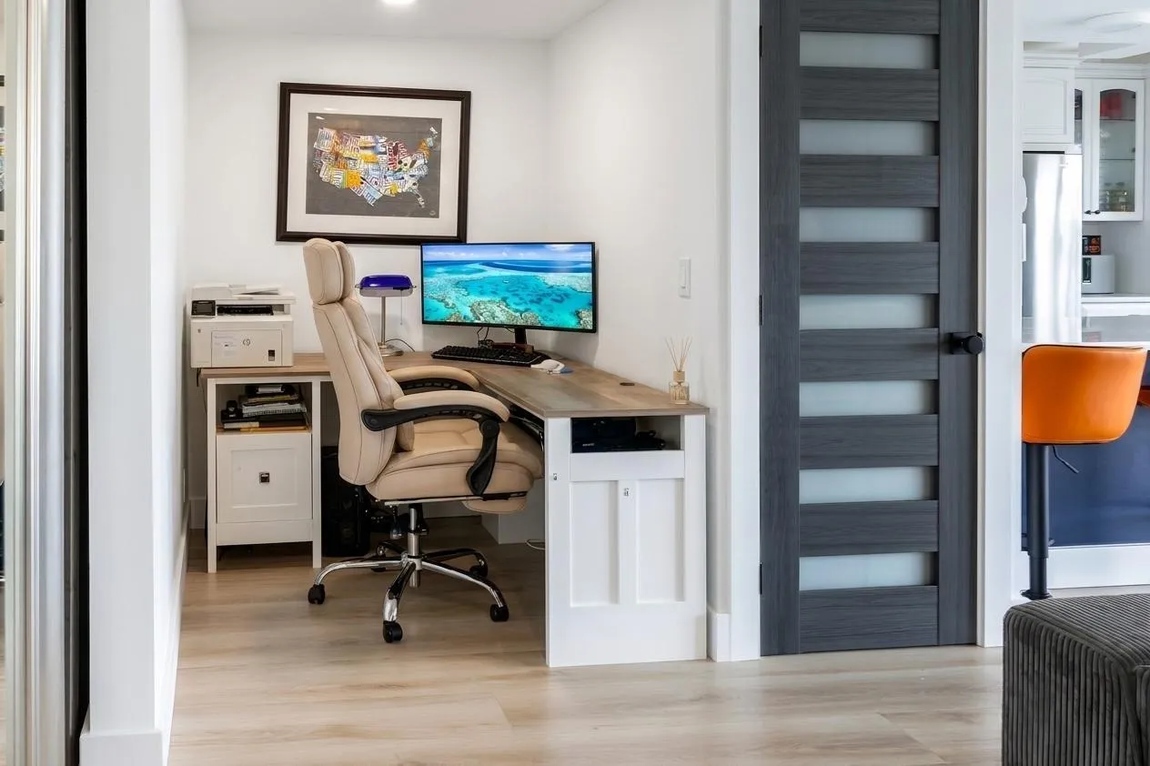 OFFICE SPACE
