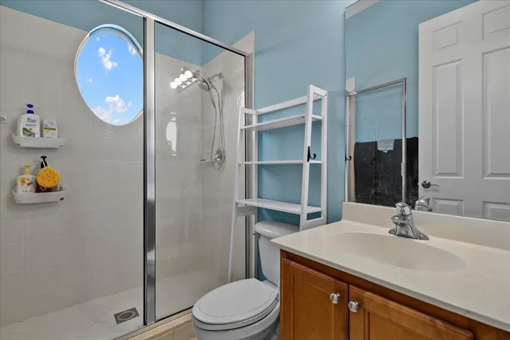 Second Bedroom En Suite