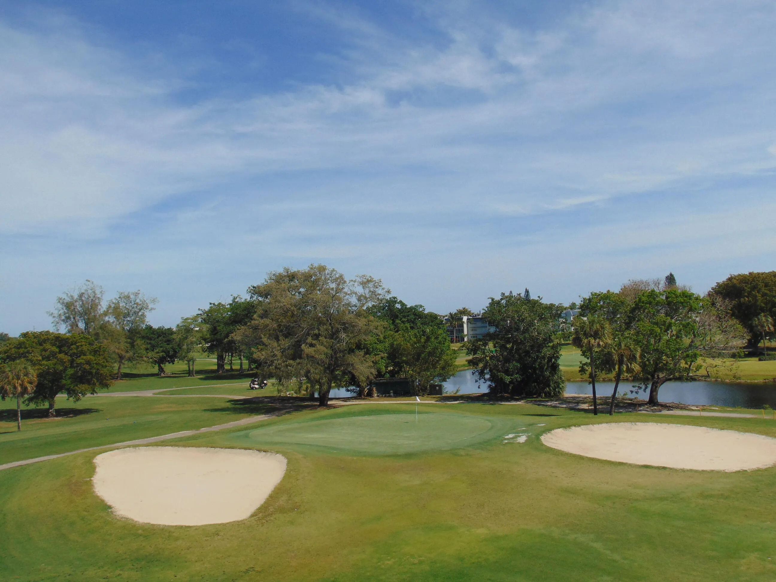 WATER & GOLF VIEW