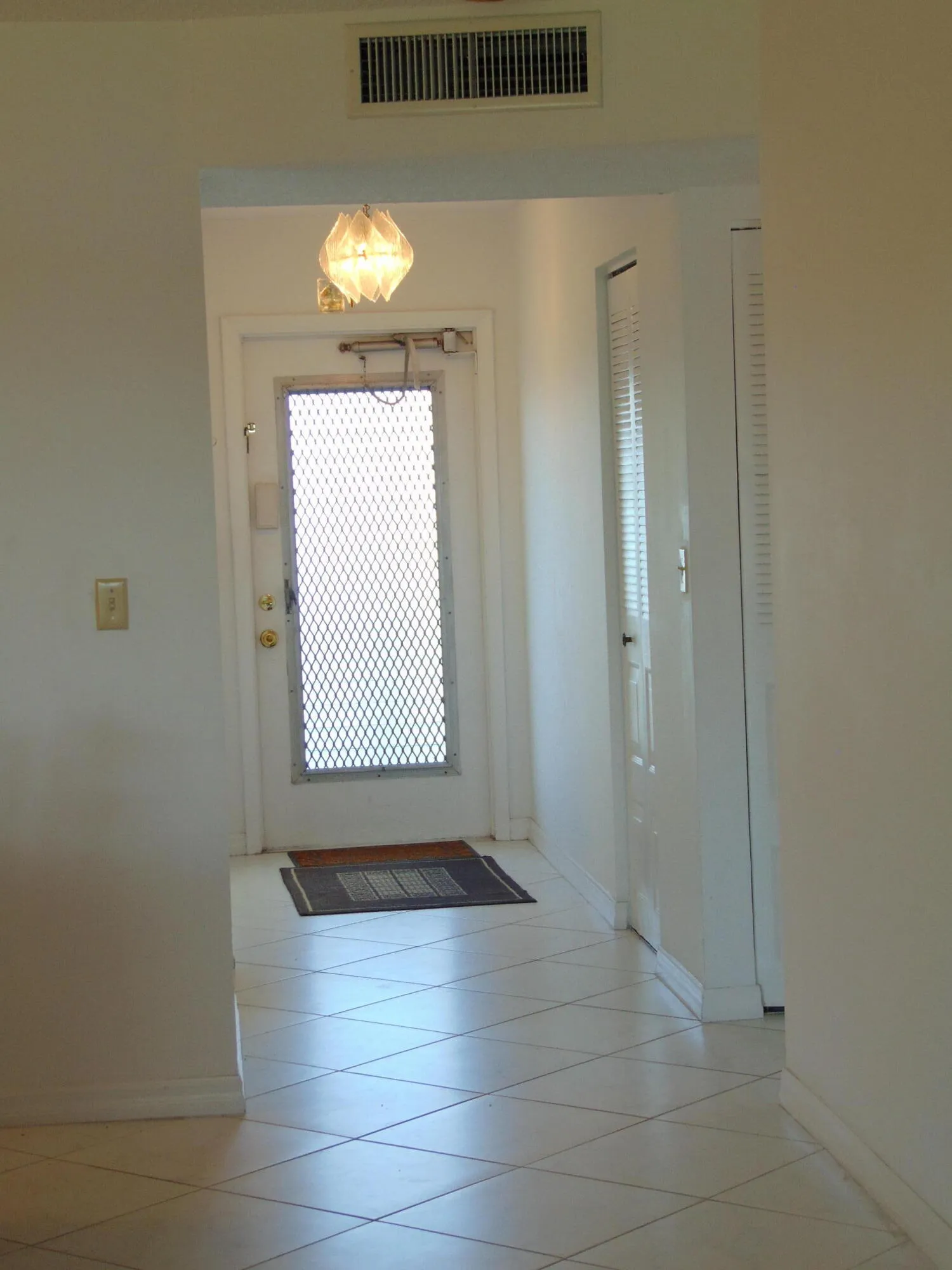 ENTRY FOYER