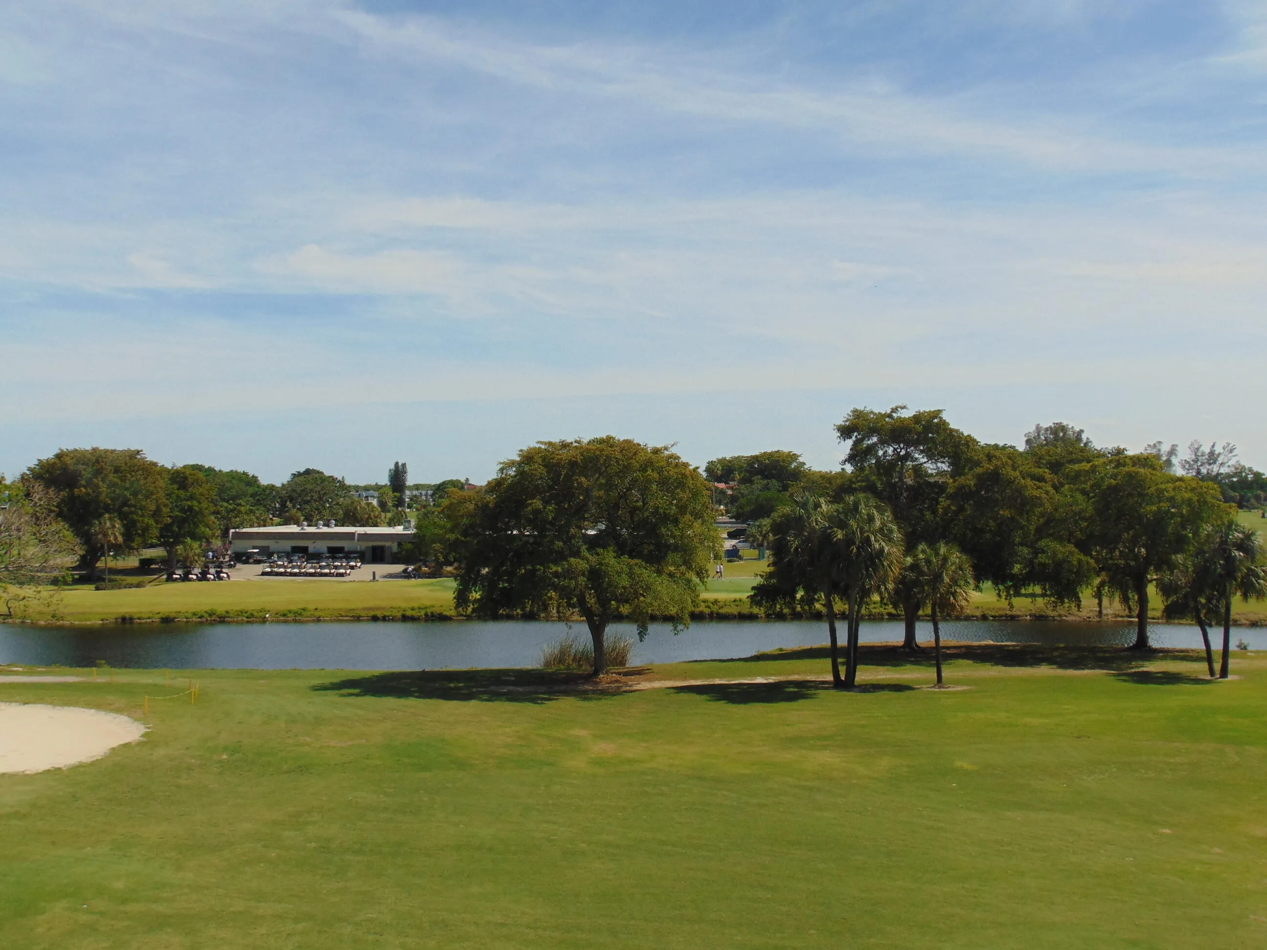 WATER & GOLF VIEWS