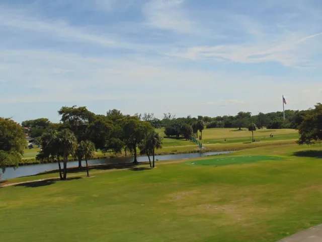 WATER & GOLF VIEW
