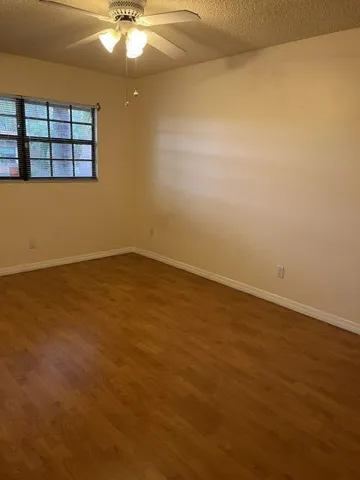 3rd bedroom (2)