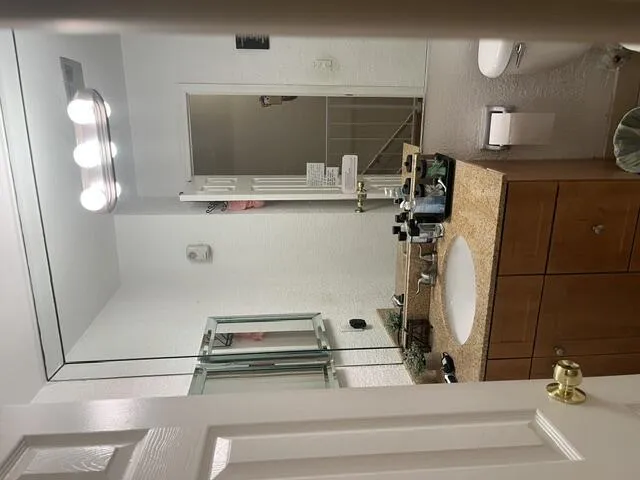 Master bed bath (3)