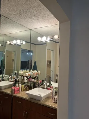 Master bed bath (1)