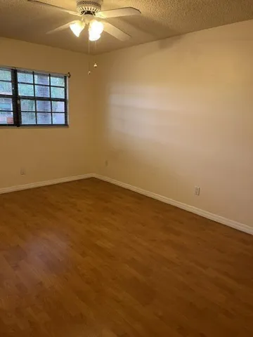 2nd bedroom (2)