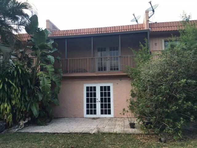 Back patio (2)