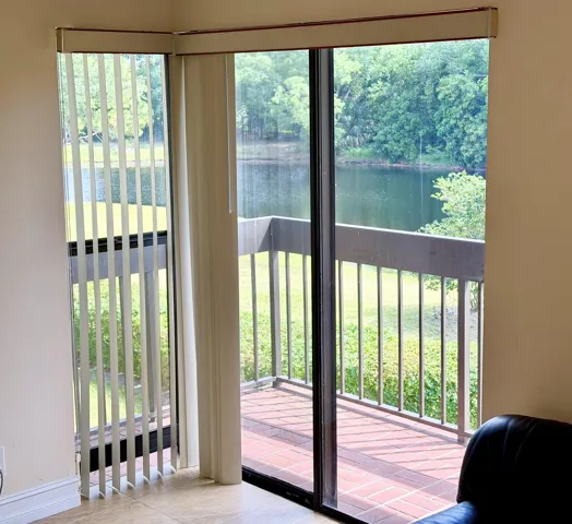 Den Balcony