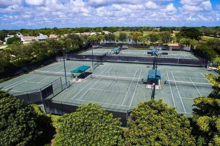 6 Har Tru Tennis Courts