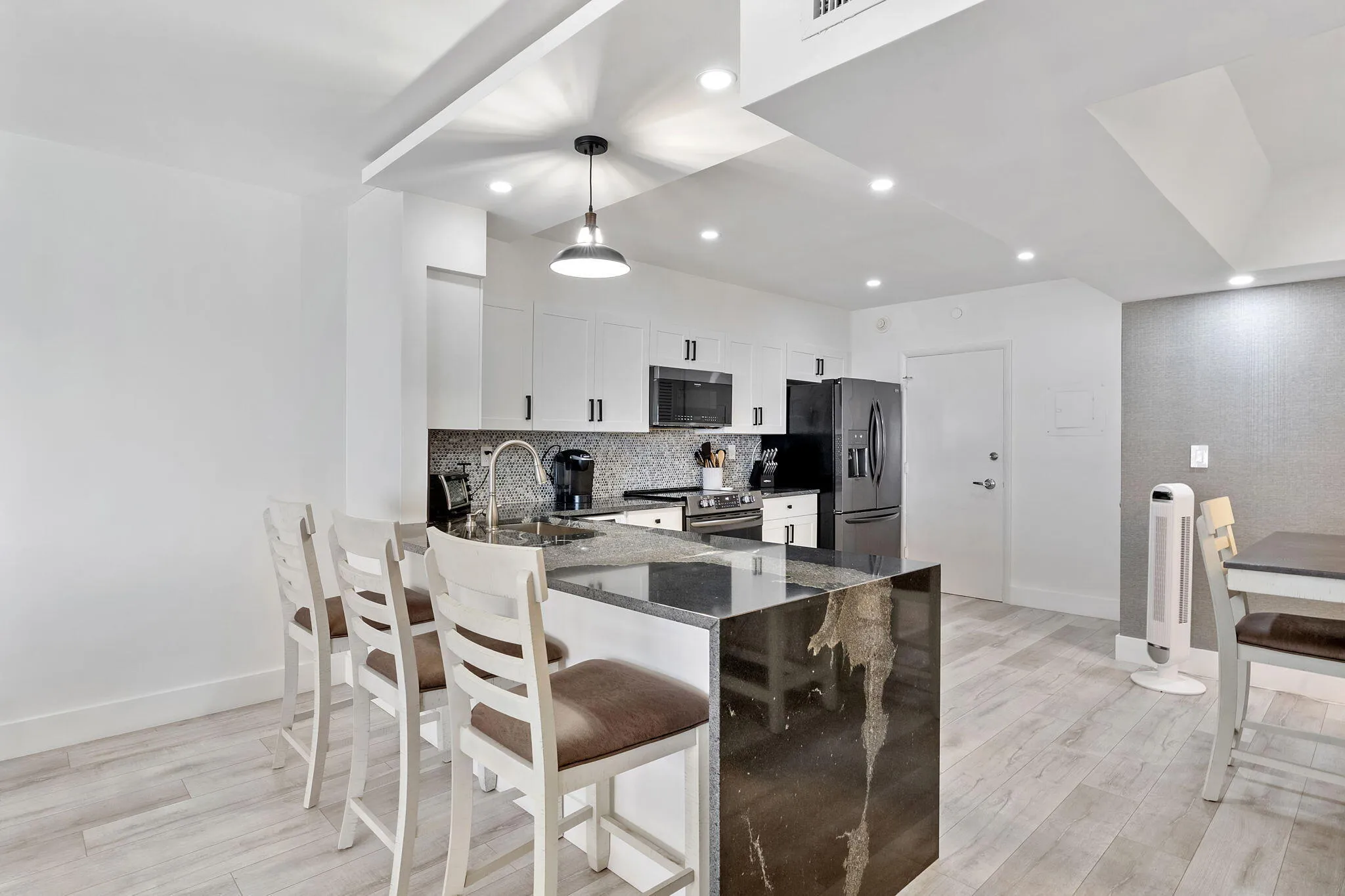 Kitchen Bar