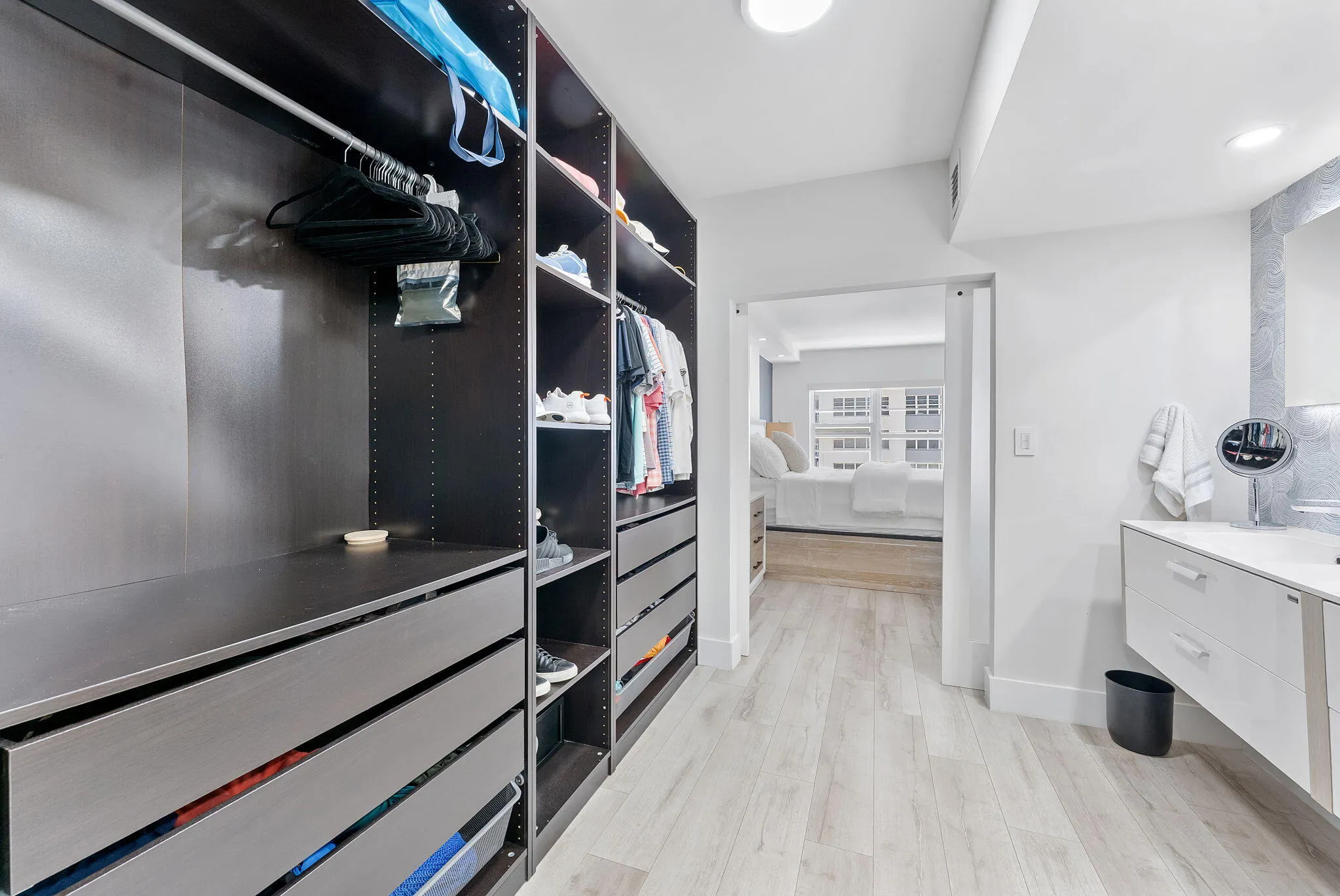 Walk in Closet