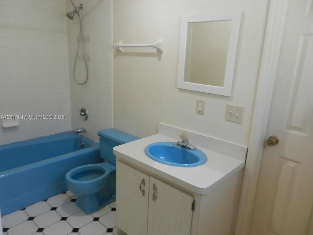 Property photo 63